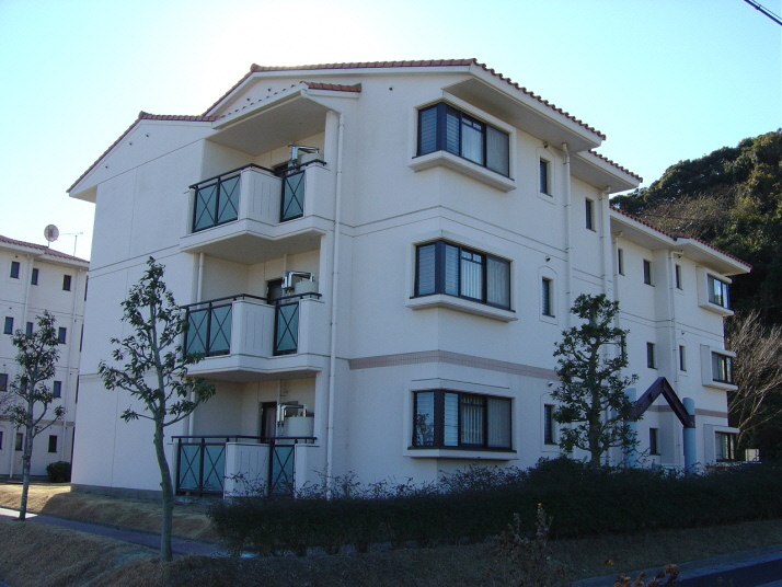 新野団地外観