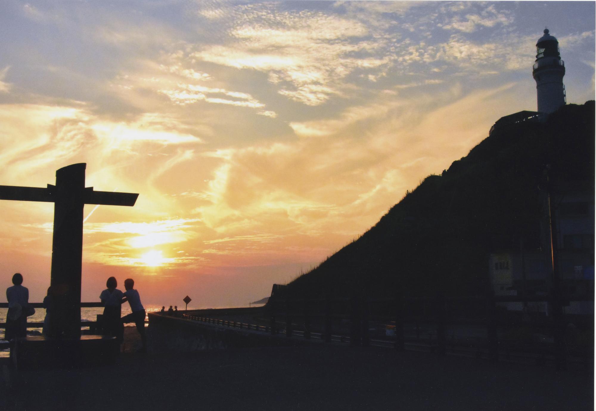 灯台夕焼け