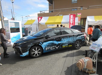 燃料電池自動車 ミライ