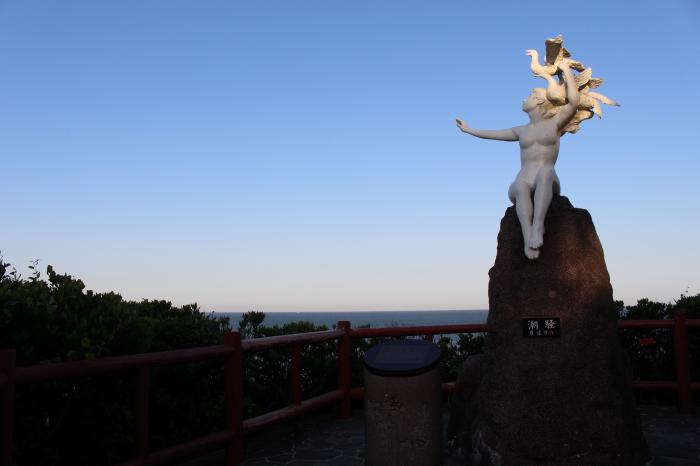 潮騒の像