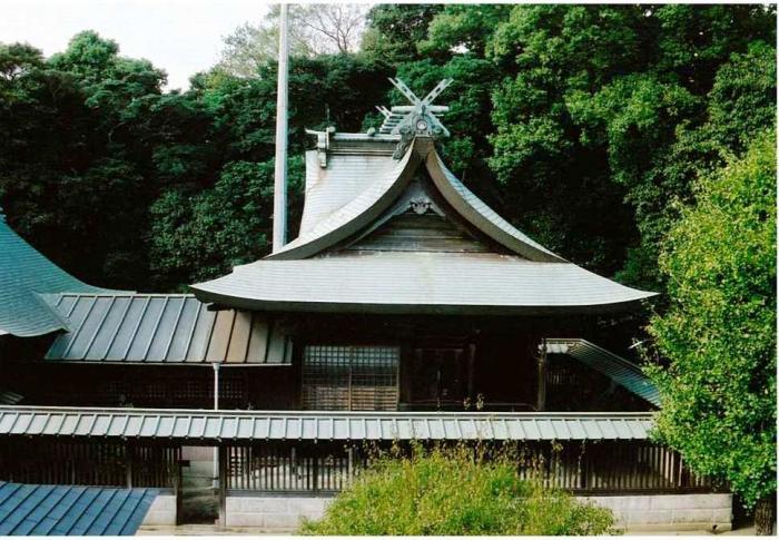 高松神社本殿