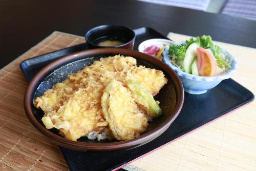 浜一「たちうお天丼」