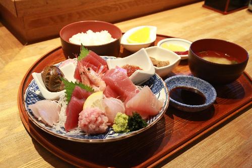 海鮮料理みはるなぶら定食